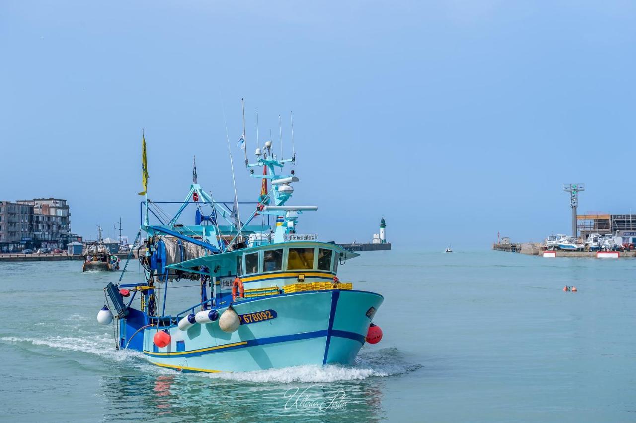 La Verriere. Les Locations Isahora C'Est Aussi Plusieurs Appart' De Standing A 2 Pas Du Chateau D'Eu, Des Falaises Du Treport, De Mers Les Bains Et Aux Portes De La Baie De Somme Eu (센마리팀) 외부 사진