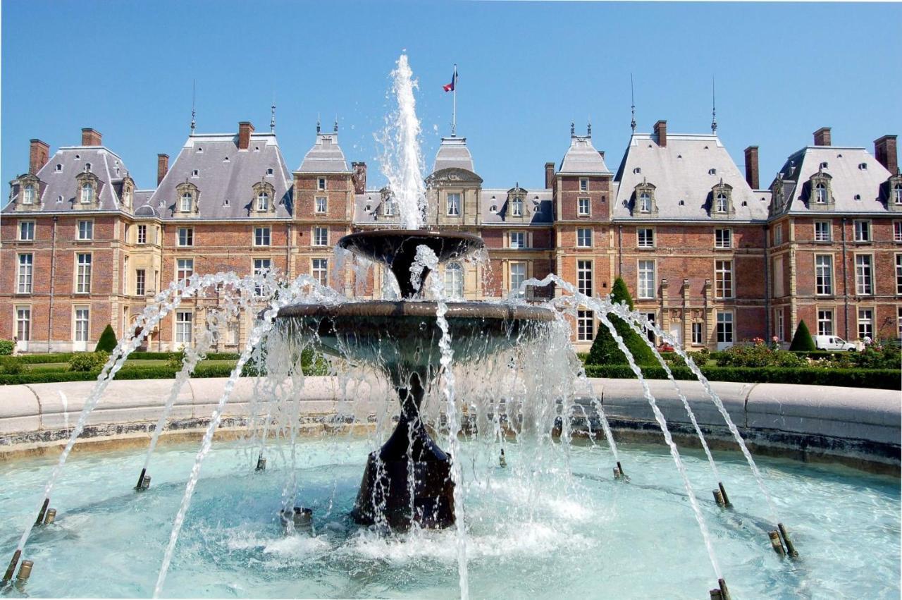 La Verriere. Les Locations Isahora C'Est Aussi Plusieurs Appart' De Standing A 2 Pas Du Chateau D'Eu, Des Falaises Du Treport, De Mers Les Bains Et Aux Portes De La Baie De Somme Eu (센마리팀) 외부 사진